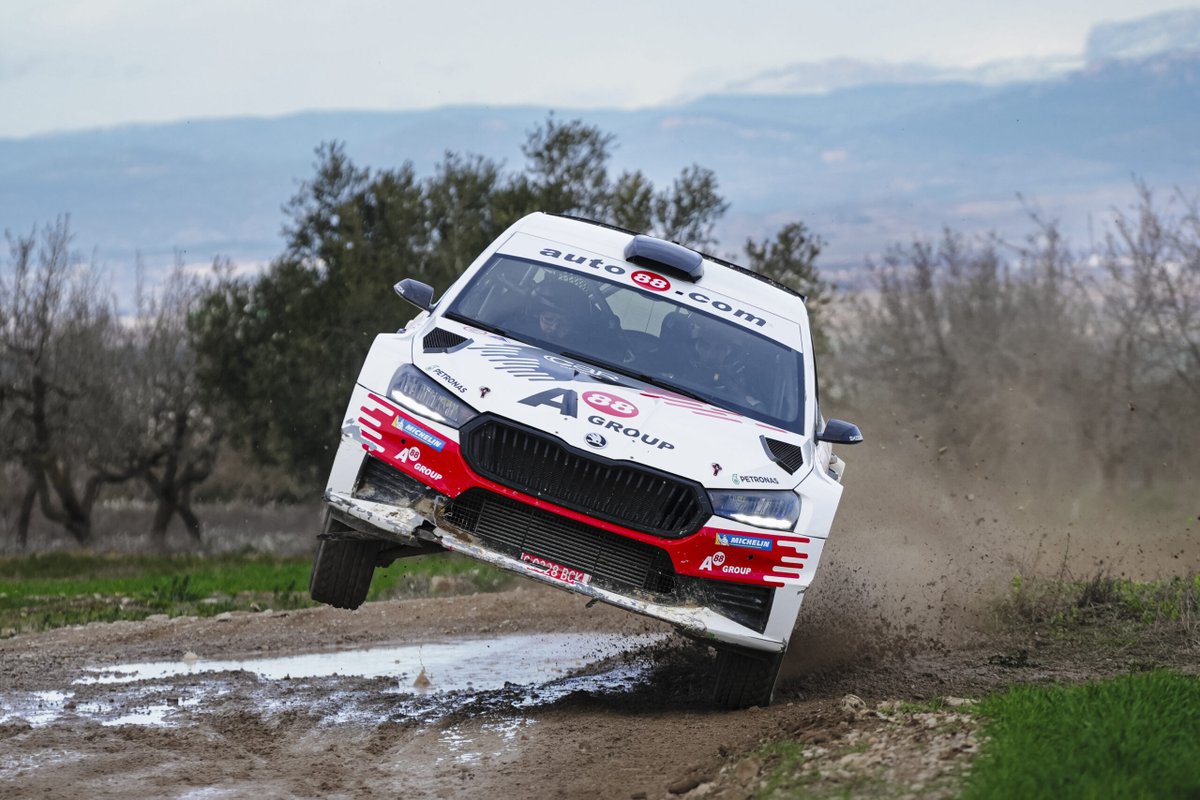 Motor_Esport's tweet photo. 🟡 Vidales - Hereu intractables a la cita inaugural del Campionat de Catalunya de ral·lis de terra 2024 a Rocafort de Vallbona

➡️ Diumenge es va viure una prova amb diferents focus d'atenció i bons ritmes entre els participants 

🔗 https://t.co/clHlwTz3Rb https://t.co/fzgbVzQZZZ