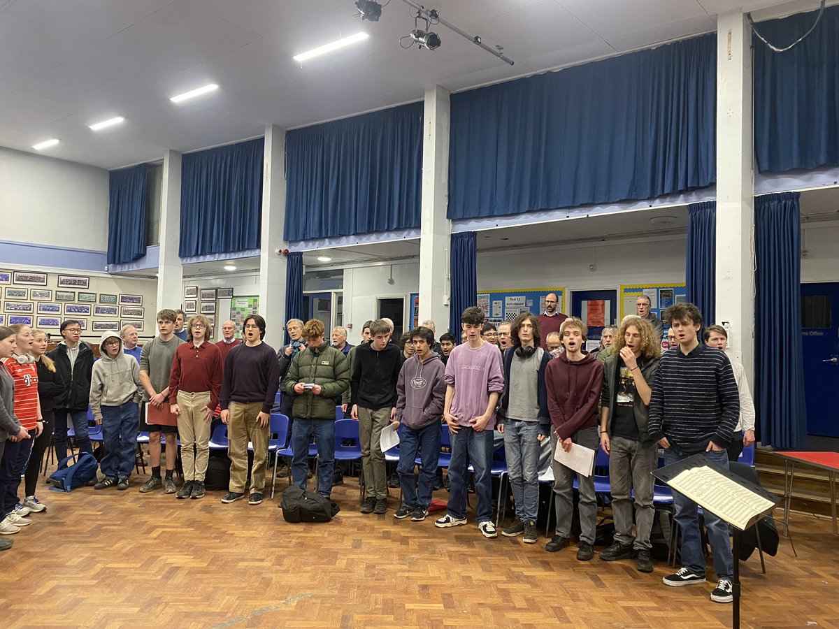 CherwellArts's tweet photo. Thank you to @opus48choir for the joint rehearsal this evening with @CherwellSchool’s Senior Choir, the students got to hear the Mozart Requiem being rehearsed in great detail and got to sing the Dies Irae and Lacrymosa with the choir 🎶 https://t.co/TvQoWYsoZY