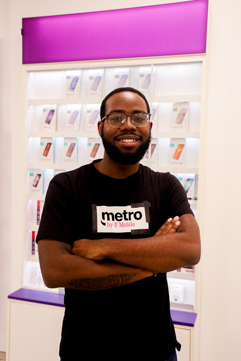 Smiling through the week like: 😄✨