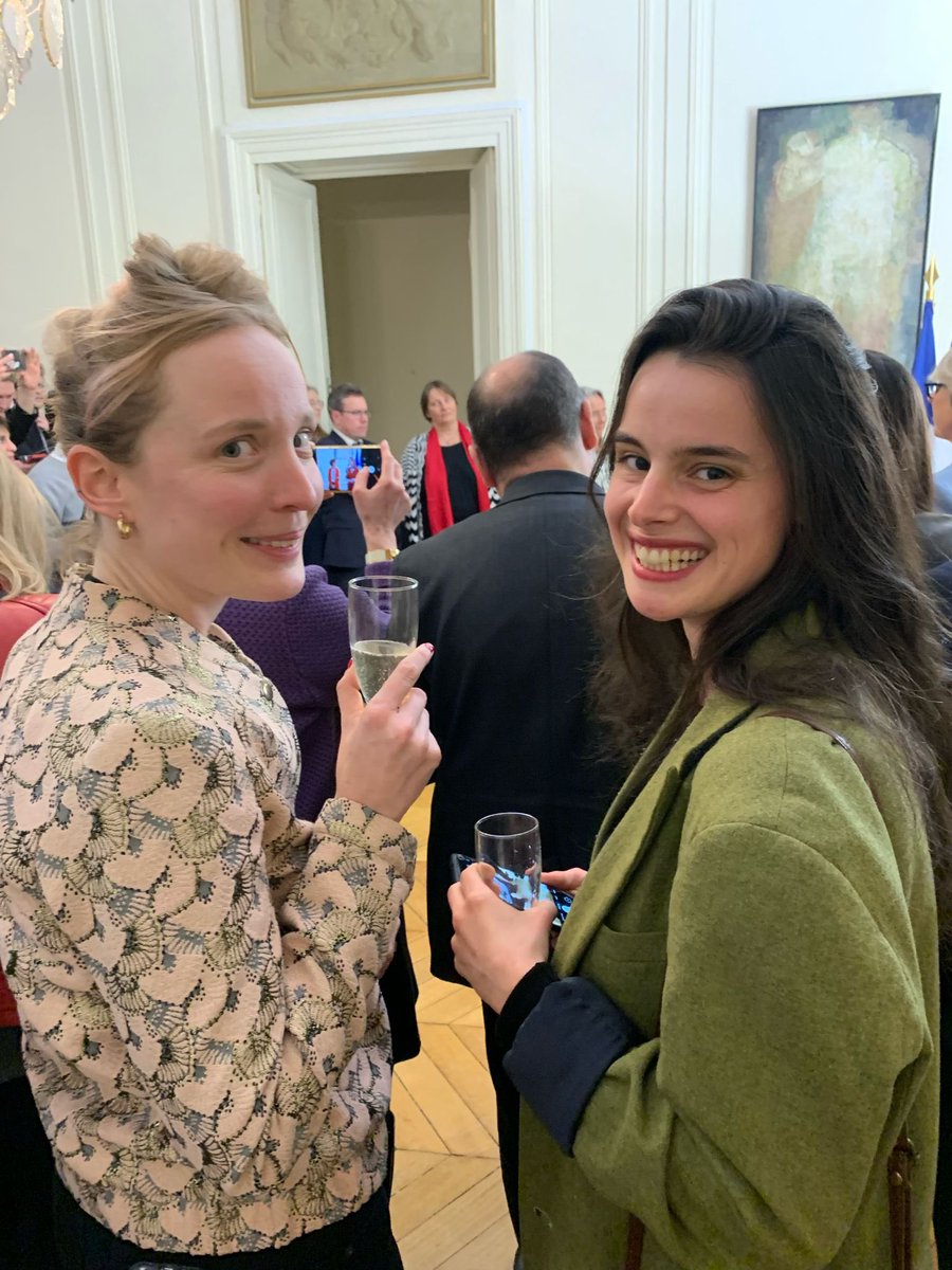 Le groupe célèbre comme il se doit cette journée historique pour les droits des Femmes dans le monde à disposer librement de leurs corps! Un grand bravo à @agathehaml membre emblématique de notre groupe et Présidente de la DDFE à <a href="/lecese/">CESE</a> pour son investissement dans ce combat !