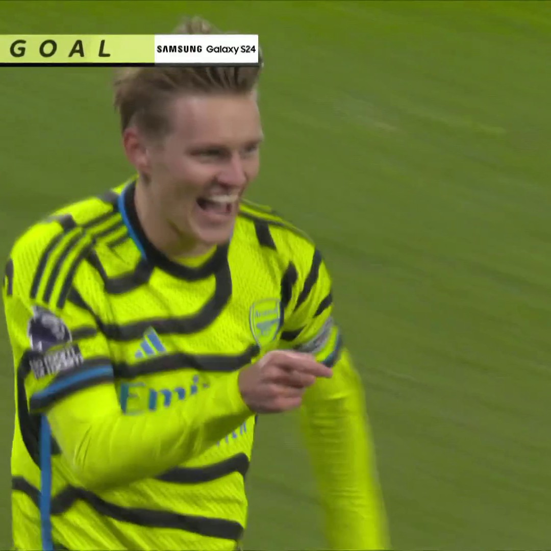 Arsenal are making it look easy. 👀Odegaard's simple finish puts the Gunners ahead against Sheffield United!📺 @USANetwork | #SHUARS