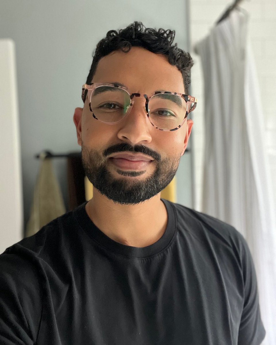 GabrielMCortez's tweet photo. 🌵 I’m going on a little tour this Spring 

Join me in Berkeley, where I’ll be sharing new work lifting up environmental justice, food and land sovereignty, and local lineages of resistance alongside an amazing cohort of local poets debuting new pieces from our workshop series. https://t.co/nTIrq64Y5t