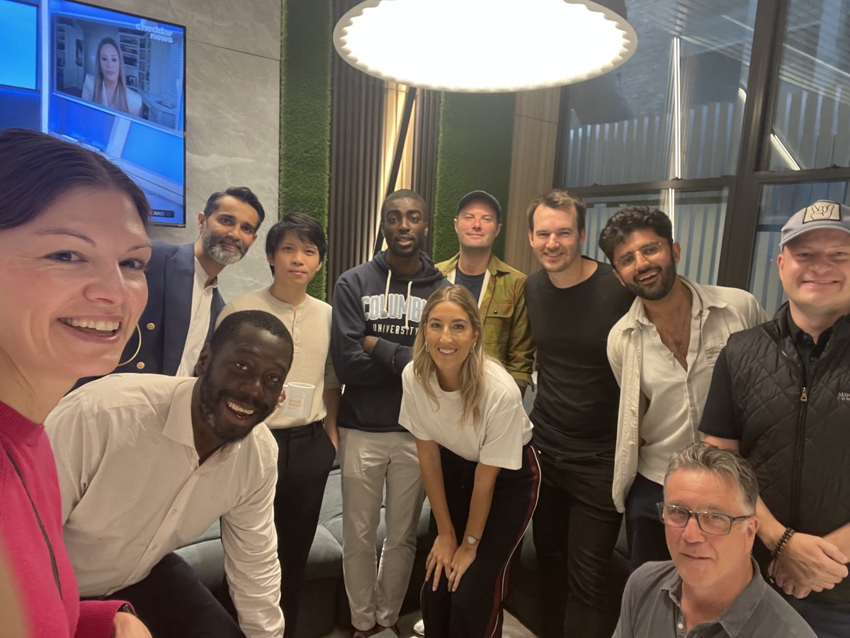 Torihanson's tweet image. 🇬🇧 in 🗽
Know any expat #BritishFounder s in NYC?
I&apos;m hosting a coffee meet up Friday, for fellow transatlantic transplants.

This you? Know someone who is?
Tag them here, or ping me for deets.
#nycfounder #ukinnyc 
#ukstartup #britishstartup