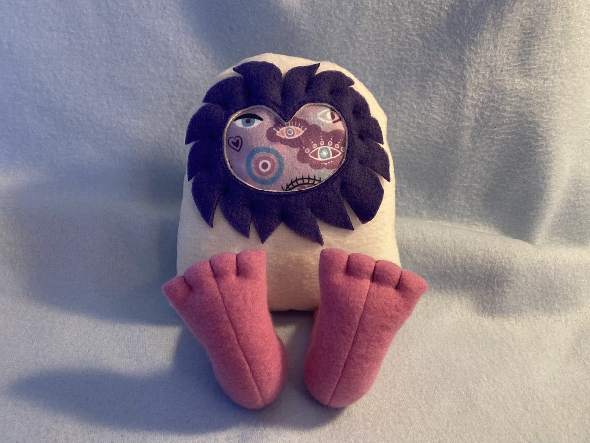 stitchybutton's tweet photo. I made some monsters today 😌✨ https://t.co/GsUWrx9z47