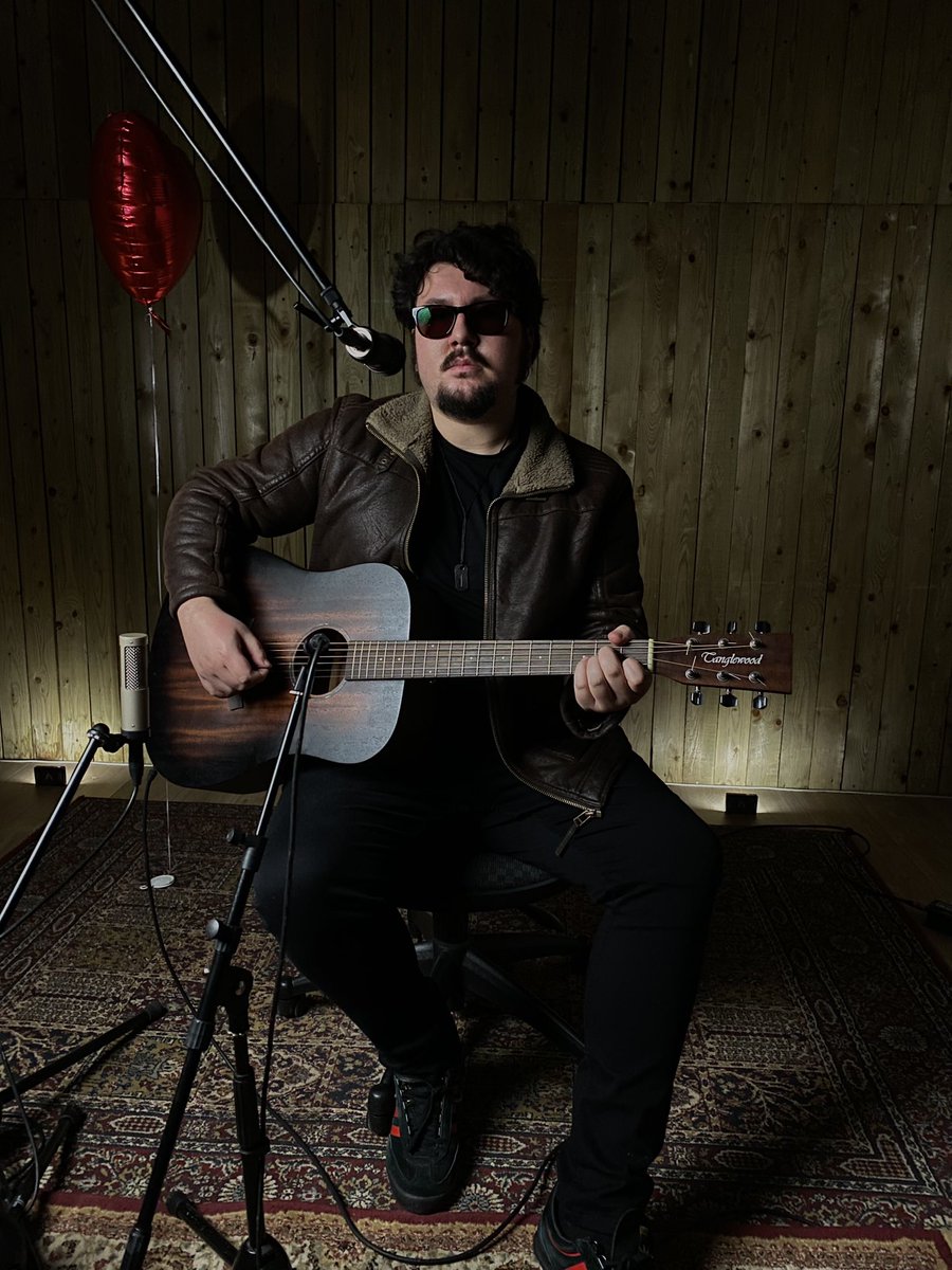 Hottest acoustic jams -
dropping this week 🦋