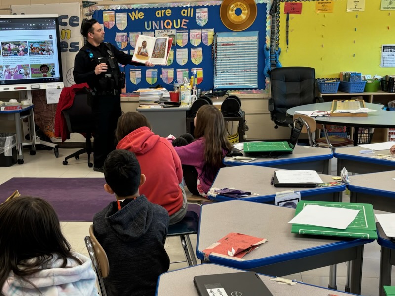 Thank you to @CherryHillPD Officer Domingo for reading to Mann students at our African American Read-In to Kick Off Read Across America!