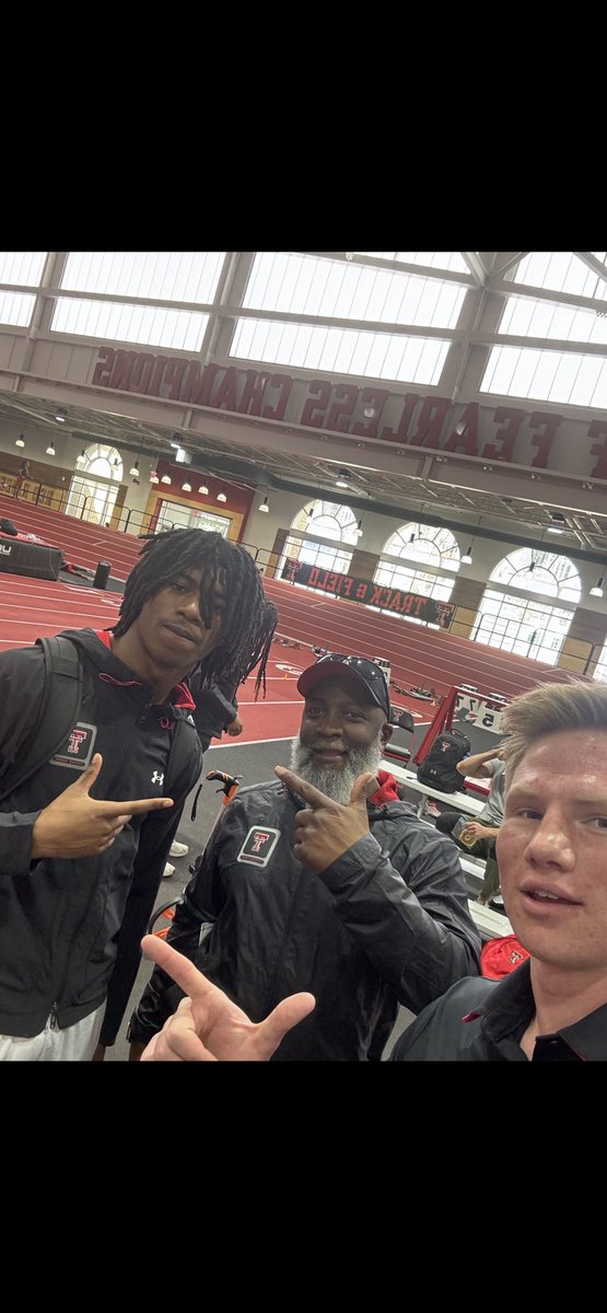 TheCaffinecrew tweet media