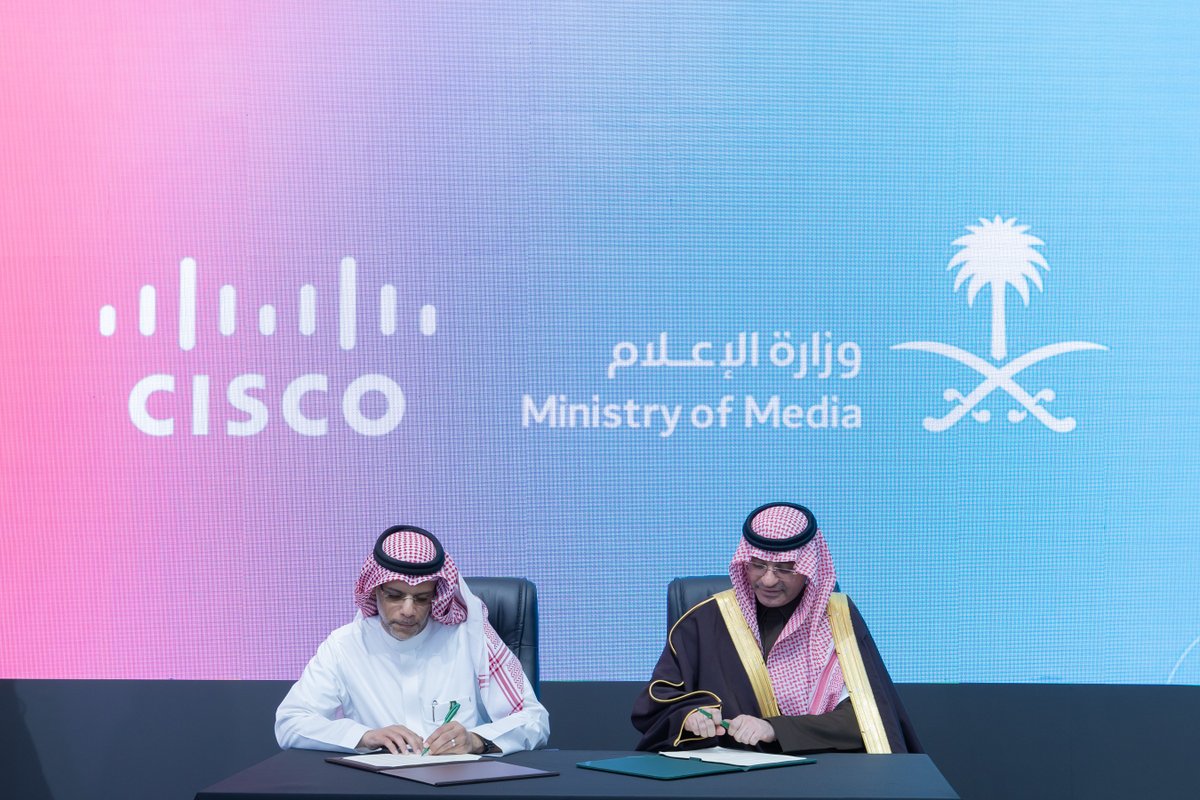 CiscoSaudia's tweet image. A Memorandum of Understanding (MoU) was signed between Cisco and Saudi Arabia’s Ministry of Media to collaborate on smart building infrastructure leveraging advancements in AI and security to support the Ministry’s innovation agenda at #LEAP24.

@media_ksa
#CiscoLEAP #CiscoSaudi