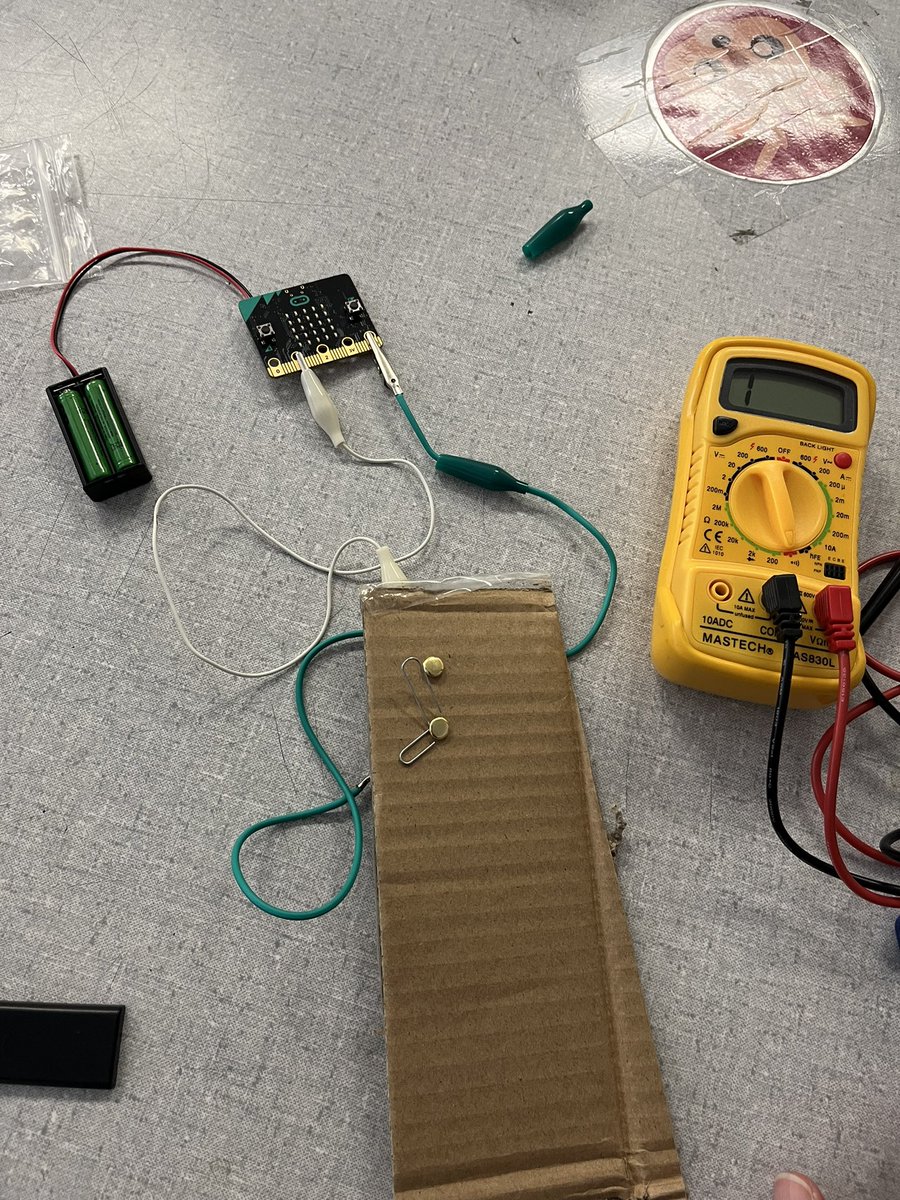 Ray Mercer tweet media