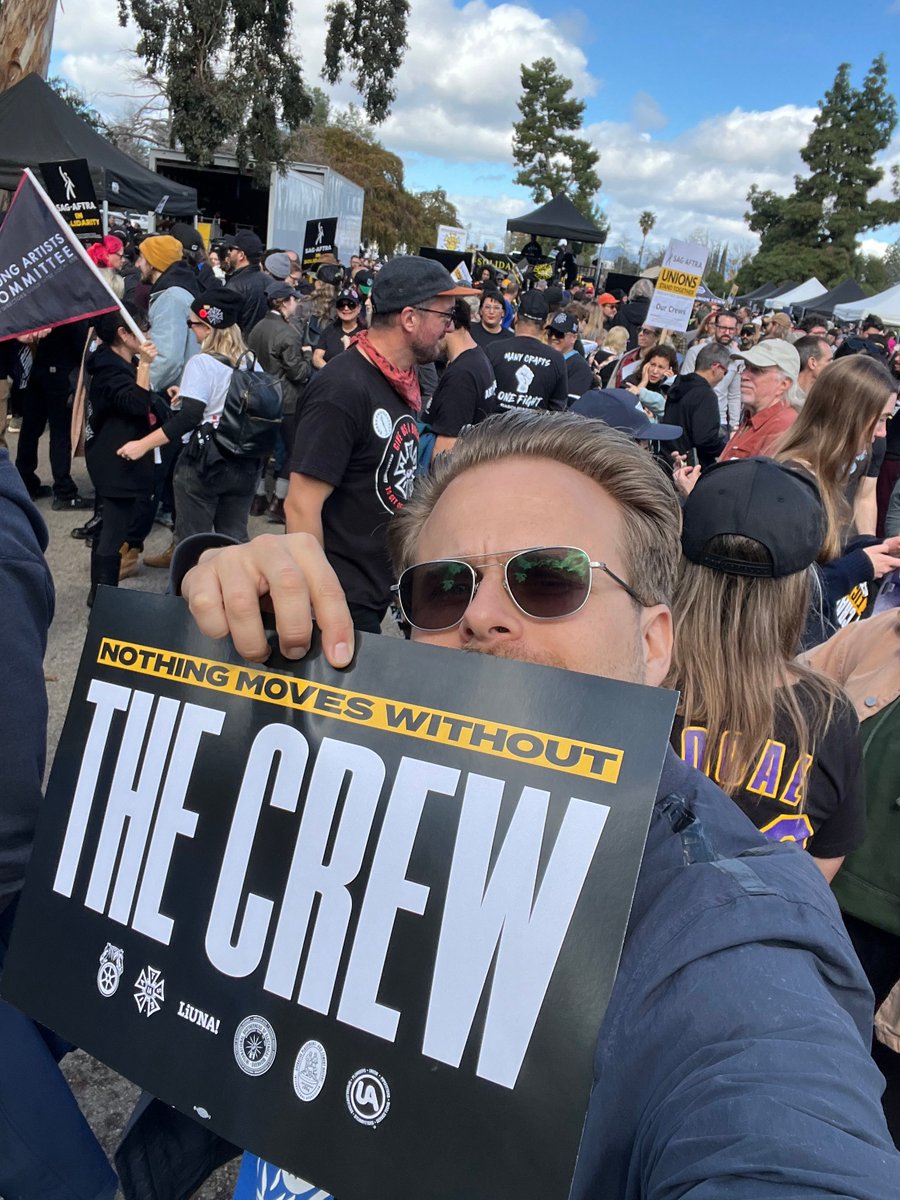 So proud to join hundreds of writers & actors yesterday as we rallied to support our brethren in @IATSE @Teamsters @LIUNA and every crew union as they fight for what their members deserve. You stood with us, so we will stand with you until you WIN! NOTHING MOVES WITHOUT THE CREW
