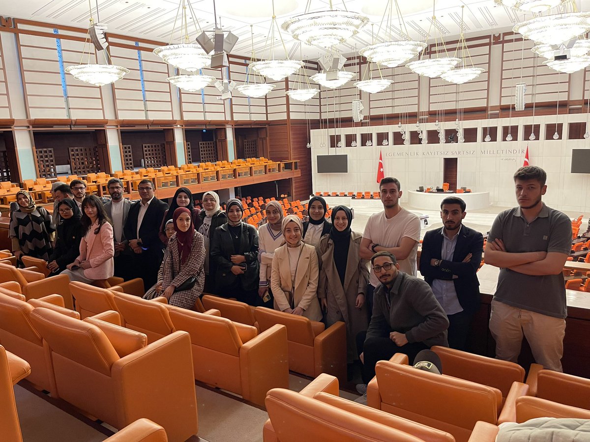 “Gençliğin Gözüyle Uluslararası Öğrenci Olmak” isimli Erasmus+ projemizin zirve programı @ASBUedu ev sahipliğinde gerçekleşti. Şanlıurfa’dan öğrencilerimizin de katıldığı zirvede gençler karar alıcılarla bir araya gelerek hazırladıkları Vizyon Belgesini sundular. @ulusalajans