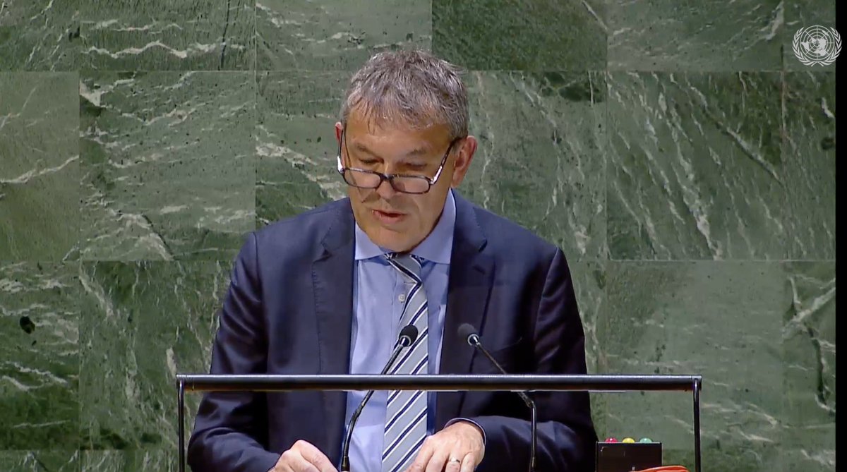 'In a period of just 5 months, more children, more journalists, more medical personnel & more @UN staff have been killed than anywhere in the world during a conflict' @UNLazzarini tells @UN General Assembly: the death toll in📍#Gaza is staggering, more than 30,000 people killed.