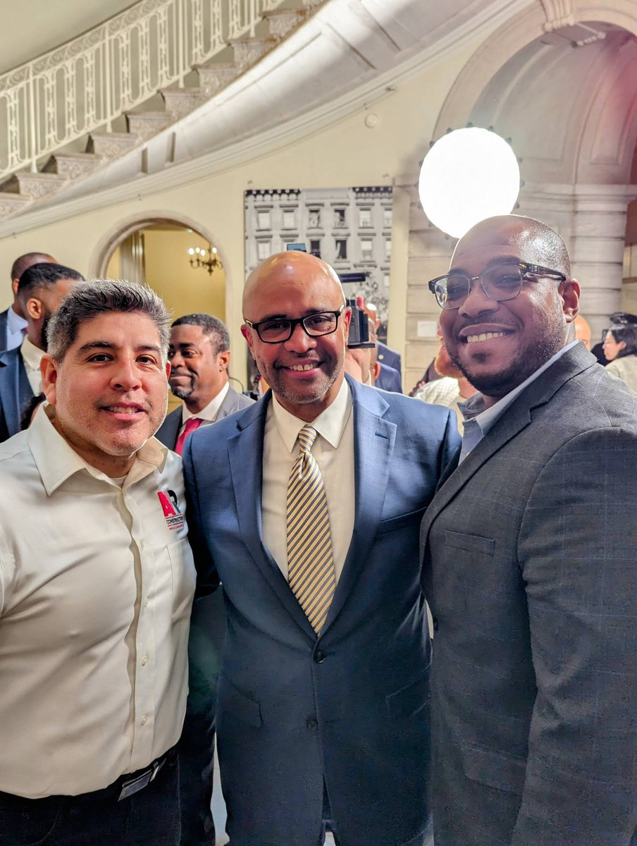 allansuarez's tweet image. Mayor Adams Announces $50 Million Initiative to Reduce Barriers and Support Minority-Owned Developer nyc.gov/office-of-the-… via @nycgov