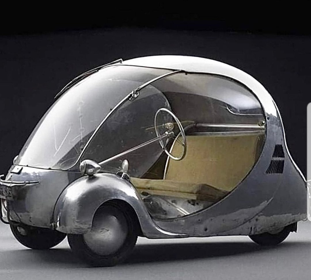 Futuristic Electric Egg concept car of 1938 with bubble plexiglas window. Designed by Parisian Industrial designer Paul Azens