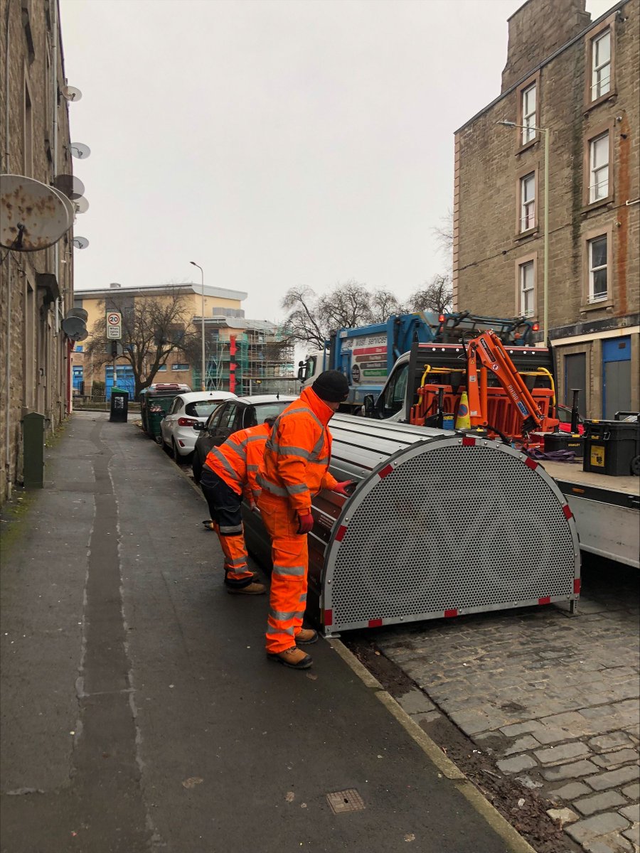 Great to see even more safe bike storage popping up around Dundee! 

One of the biggest barriers to people cycling in Dundee is a lack of secure cycle storage. That’s why Dundee council have been working with Cyclehoop to provide secure on-street residential storage! 🚲⭐
#Dundee