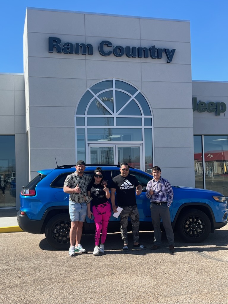 We sold our first car off the showroom floor of our BRAND NEW dealership! This is the best way to celebrate the completion of the construction on our new building! Congratulations on your new vehicle! Who is going to be next? 👀 #ramcountrydumas #dumastx #newdealership