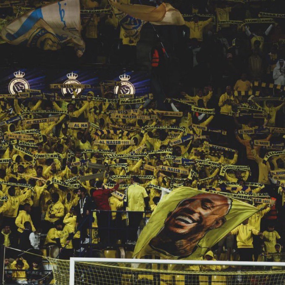 Ali_alabdallh's tweet photo. 🗣️ جمهور العالمي:
يوم الأثنين نريد 25 الف عاشق، بحناجرهم و جوارحهم وكل مالديهم من أجل دفع الفريق طوال الـ ٩٠ دقيقة نحو التأهل 🔥

نعم الفريق خسر الذهاب، نعم الفريق خسر بعض نجومه بسبب الإصابات، ولكن؛
 #النصر يملك جمهور عظيم، جمهور لن يقبل الهزيمة بل سيكون هو المعوّض الأول لكل مافقدناه
كلنا ثقة في لاعبي العالمي وبحول الله تكون مباراة للتاريخ 💪🏻

#الاياب_للعشاق_وليس_للمشجعين