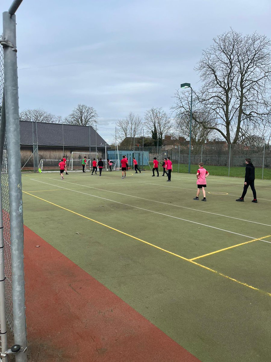 kesacademy's tweet image. Second part of house football ⚽️ 
Also house netball 🏐
62 students on a Monday enjoying sport and the house system 🔵⚫️🟢🟡
#teamworkmakesdreamwork