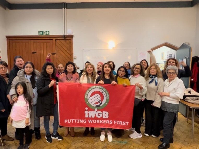 Cleaners branch monthly meeting & workshop on employment rights!📖✍️ Educating & empowering our most vulnerable members is key to our fight against exploitation & discrimination in the workplace. Migrant workers organizing to create real change in the workplace & society!✊️