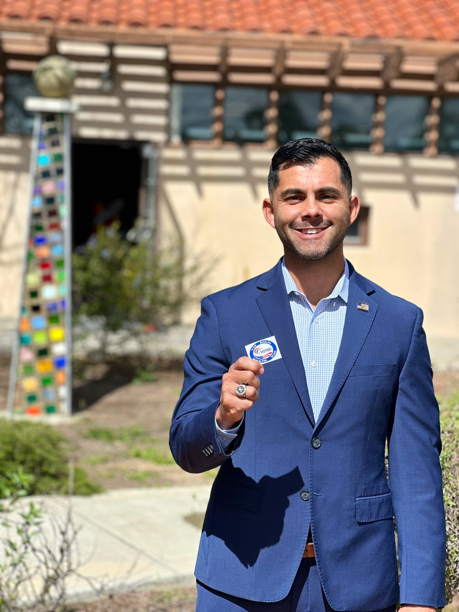 🇺🇸Casting my VOTE TODAY was both humbling &amp; emotional.

It’s no secret I take on the biggest battles &amp; I never give up.

After personally knocking 1000s of doors I’m sure of one thing, AD76 loves a fighter. Thank you to all who stuck w us, and those who joined us. #SemperFidelis