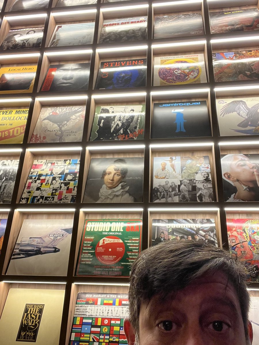 RobAwesomo's tweet image. 