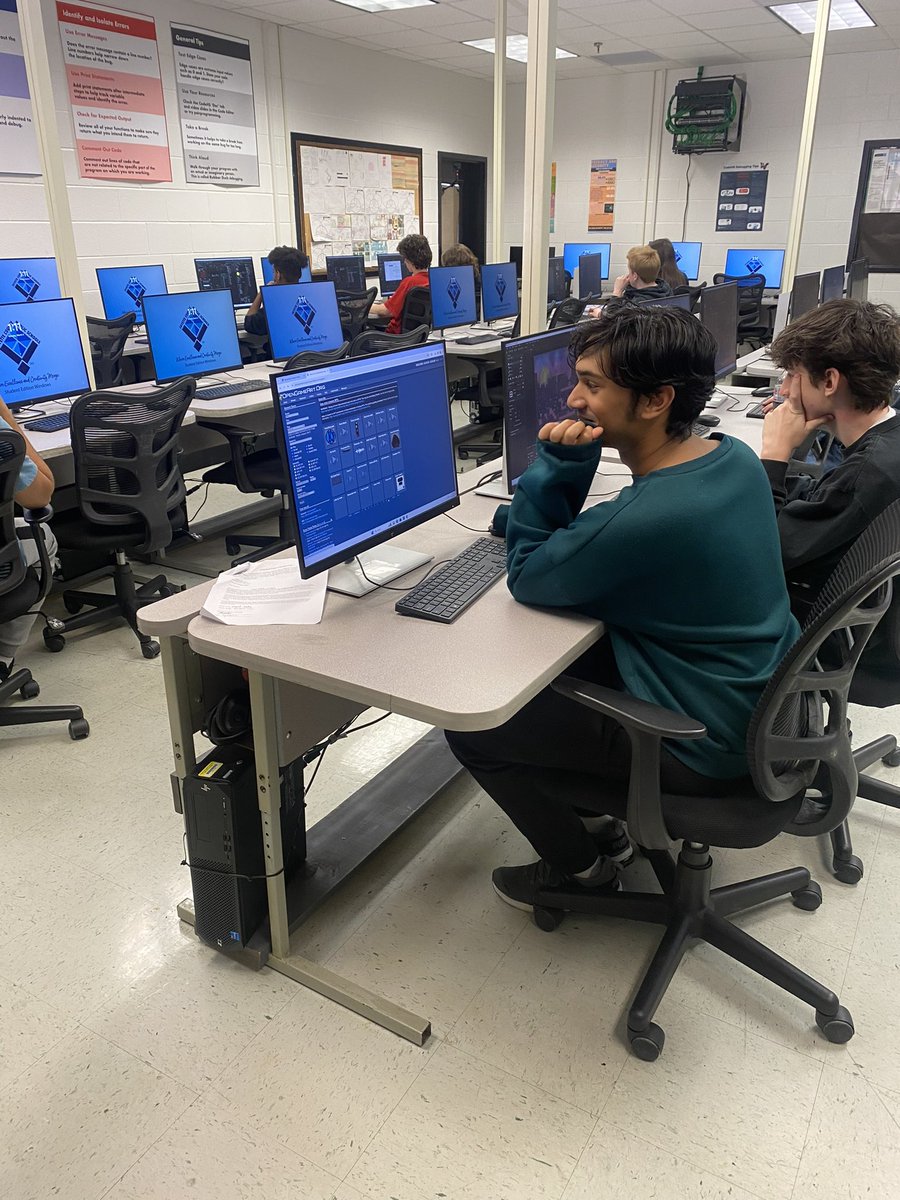 GPBEducation's tweet image. Behind the scenes of our upcoming series on computer science pathways in Georgia! 🎥
We spoke with Brandon Murray, who teaches Internet of Things at McIntosh High School, about what students learn in his class and how its concepts are applied in the real world. 💻
#compsci