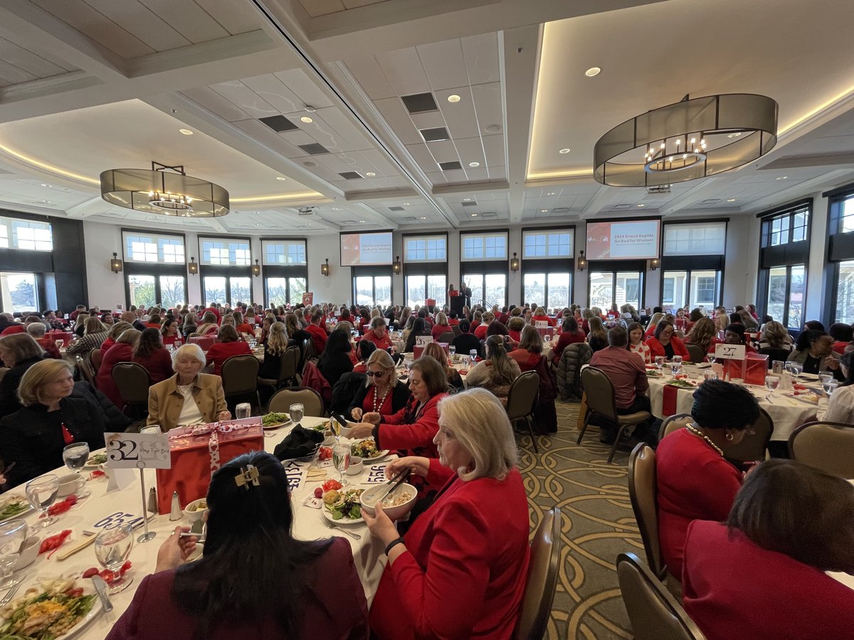 MichiganAHA's tweet photo. THANK YOU 🙏 to our #GrandRapidsGoRed presenting sponsors @CorewellHealth, @Medtronic, @meijer, @BCBSM and to all of our supporting sponsors for making our 2024 Grand Rapids Go Red for Women luncheon a success and together, helping us advance heart health and save lives! ❤️ https://t.co/Nw8surUeQS