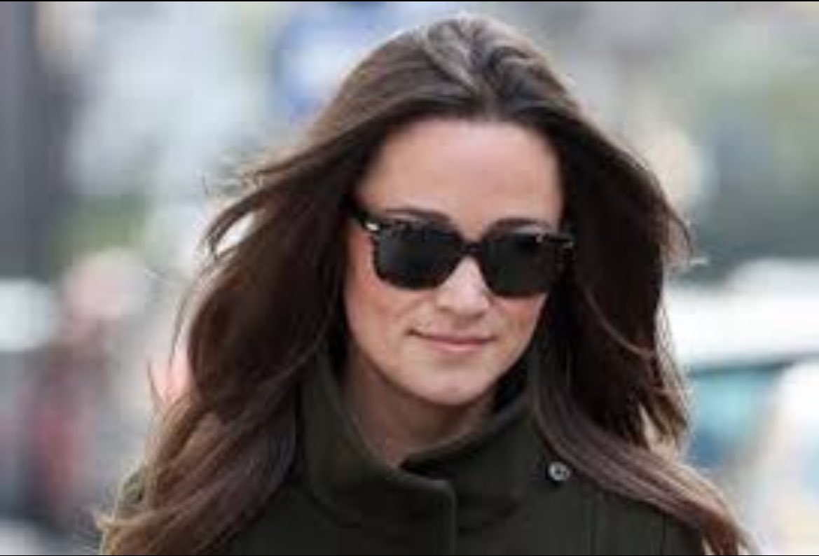 That's not Kate Middleton that's Pippa. They're trying to lie to us :)