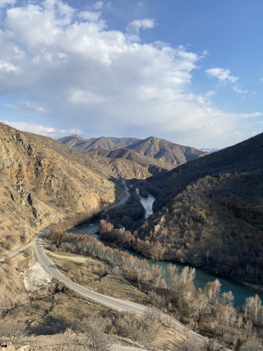 yine sona sardı aynı kaset