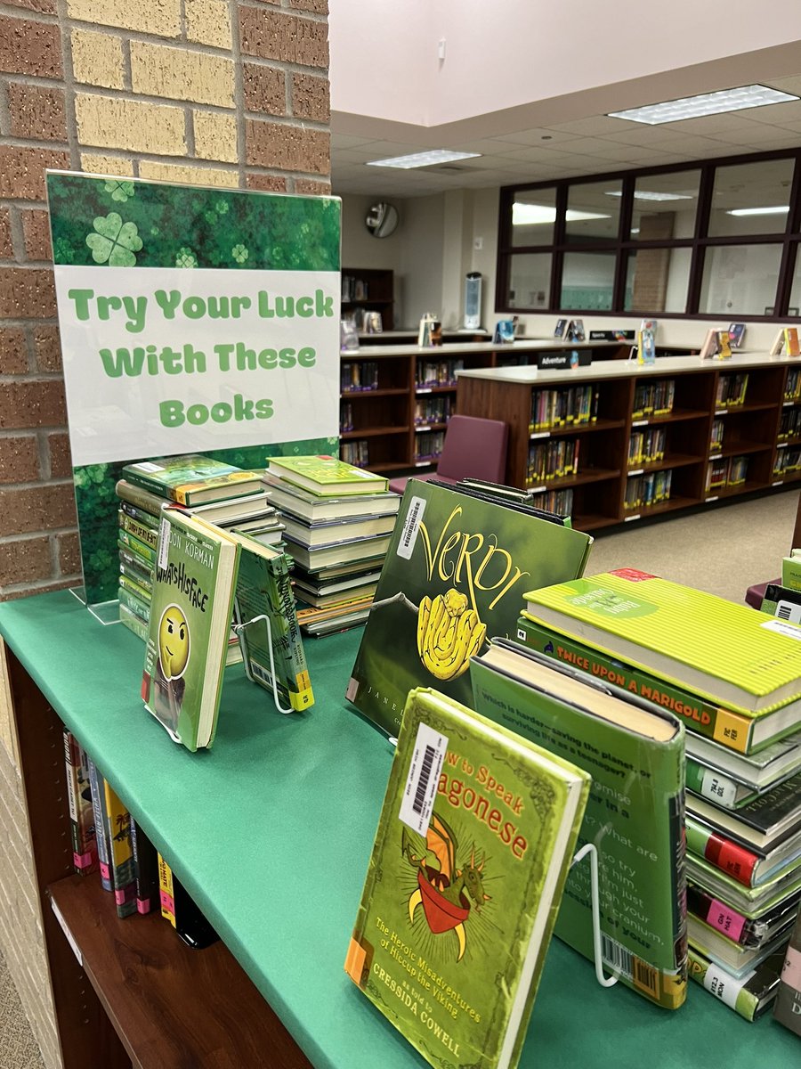 I can’t remember that book, but it was green! Come checkout some green books at the library! @BeckJuniorHigh @katy_libraries #katylibraries #connectatbeck @librarianerh #librarylife #bookdisplay