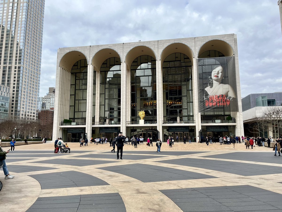 Our BHS chorus had a great city day today seeing the <a href="/MetOpera/">Metropolitan Opera</a> final dress of Romeo and Juliet today! Beautiful performance. <a href="/BethpageFPArts/">BethpageFPArts</a> <a href="/principalBUFSD/">Nicholas Jantz</a> <a href="/BethpageUFSD/">BethpageUFSD</a> #wearebethpage