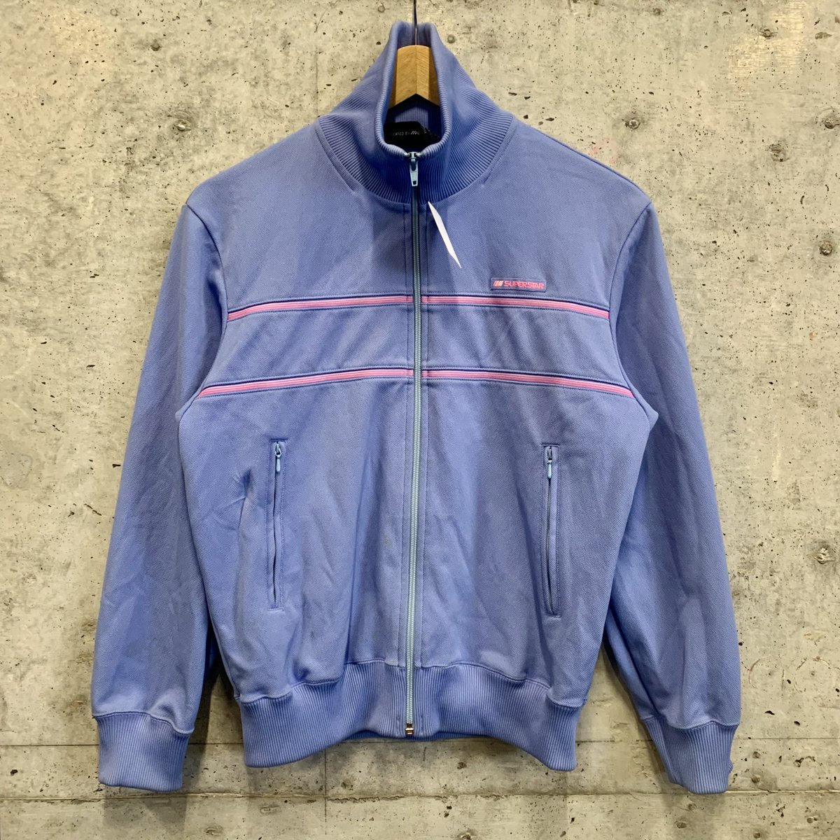 GASLAMPSQUARE_2's tweet image. ⚽️#trackjacket #トラックジャケット #古着ジャージ ⚽️
色とりどりなトラックジャケット入荷しております☝︎
イカした配色は動きが早いです〜お早めにどうぞ✴︎
.
#gaslampsquare下北沢店
#ガスランプスクエア下北沢店