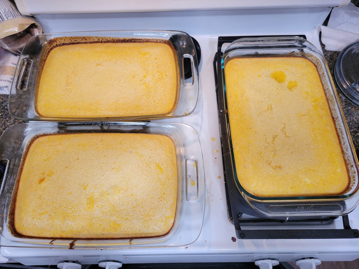 CatsCraftLaughs's tweet photo. When life hands you #lemon s, you make #lemonbars. First ever use of #kitchenaid #citrus juice #attachment. And I figured out how to quickly #zest lemons. #kitchenaidmixer  #kitchenadventures #lemondessert #lemondesserts #kitchenqueen #catscraftsandlaughs #kitchenaid https://t.co/FtiVKRo5IT
