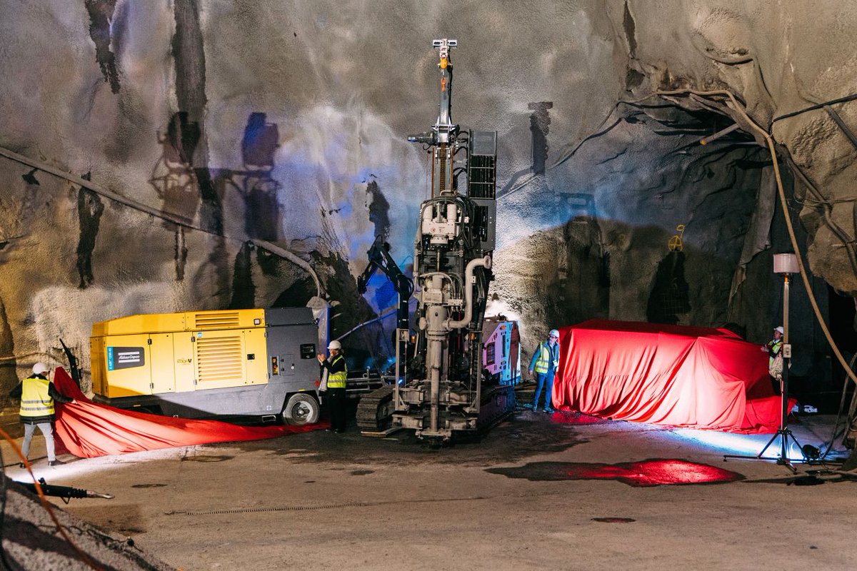 📢 Die Ergänzung der DrillAir-Reihe läutet eine neue Ära kompakter Lösungen für Bohrungen in mittlerer Tiefe ein. 

Der X-Air⁺ 750-25 bietet 10% mehr Effizienz als sein Vorgänger, bei halber Größe und voller Leistung 💯 

Erfahren Sie mehr 👉 bit.ly/48IWd0i

#AtlasCopco