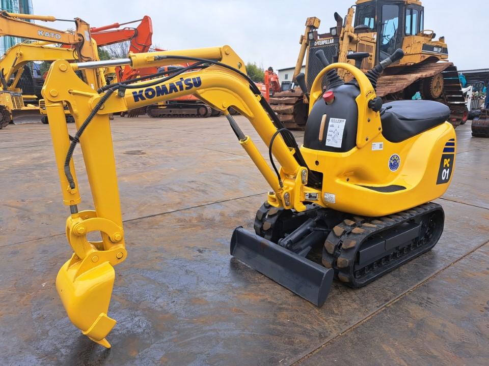 tokuworld7980's tweet image. こんにちは！

本日のご案内機械！[BE2891]
toku-world.com/stock/mini_exc…
#0.007m3 #ミニユンボ #PC01-1A #コマツ

#トクワールド #輸出 #中古重機 #中古 #重機 #建機 #愛知県 #春日井市 #中古アタッチメント #重機買取 #ユンボ買取 #建機買取 #重機販売  #解体 #道路 #舗装 #工事 #ユンボ #豆ユンボ