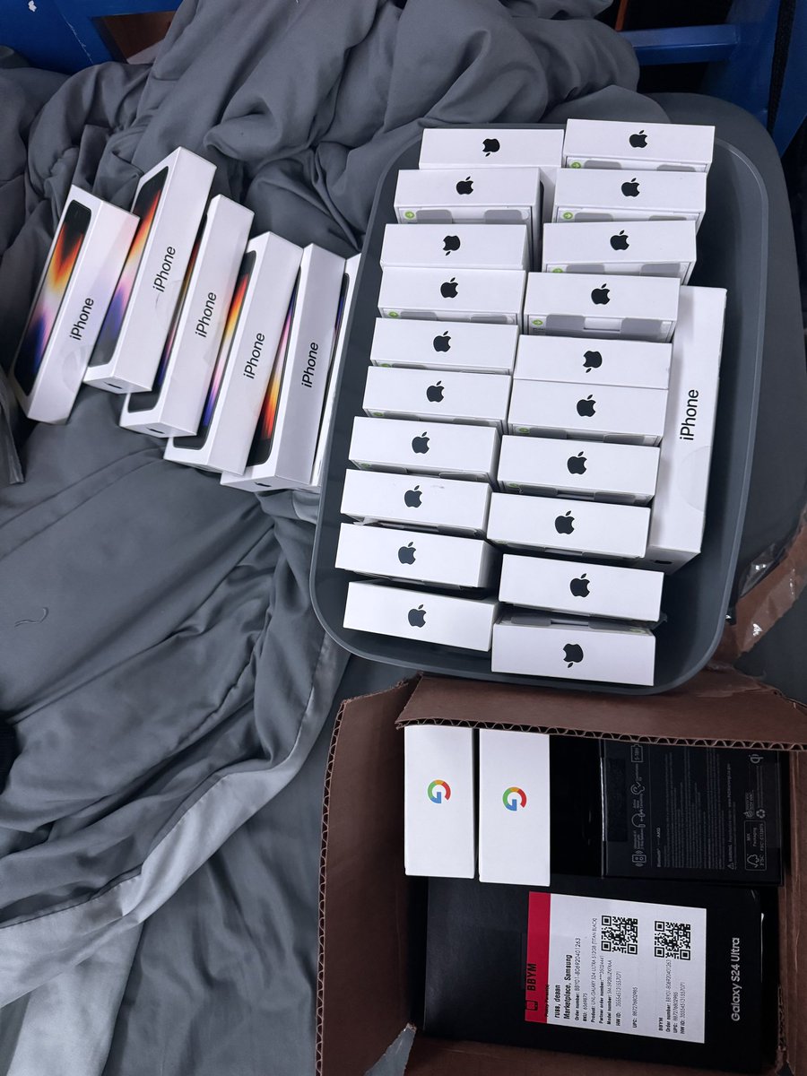 eMoney_HQ's tweet image. IPHONE PRICE ERROR

THIS DEAL IS STILL WORKING!

LIKE + RT ILL DM A FEW HOW⚡️