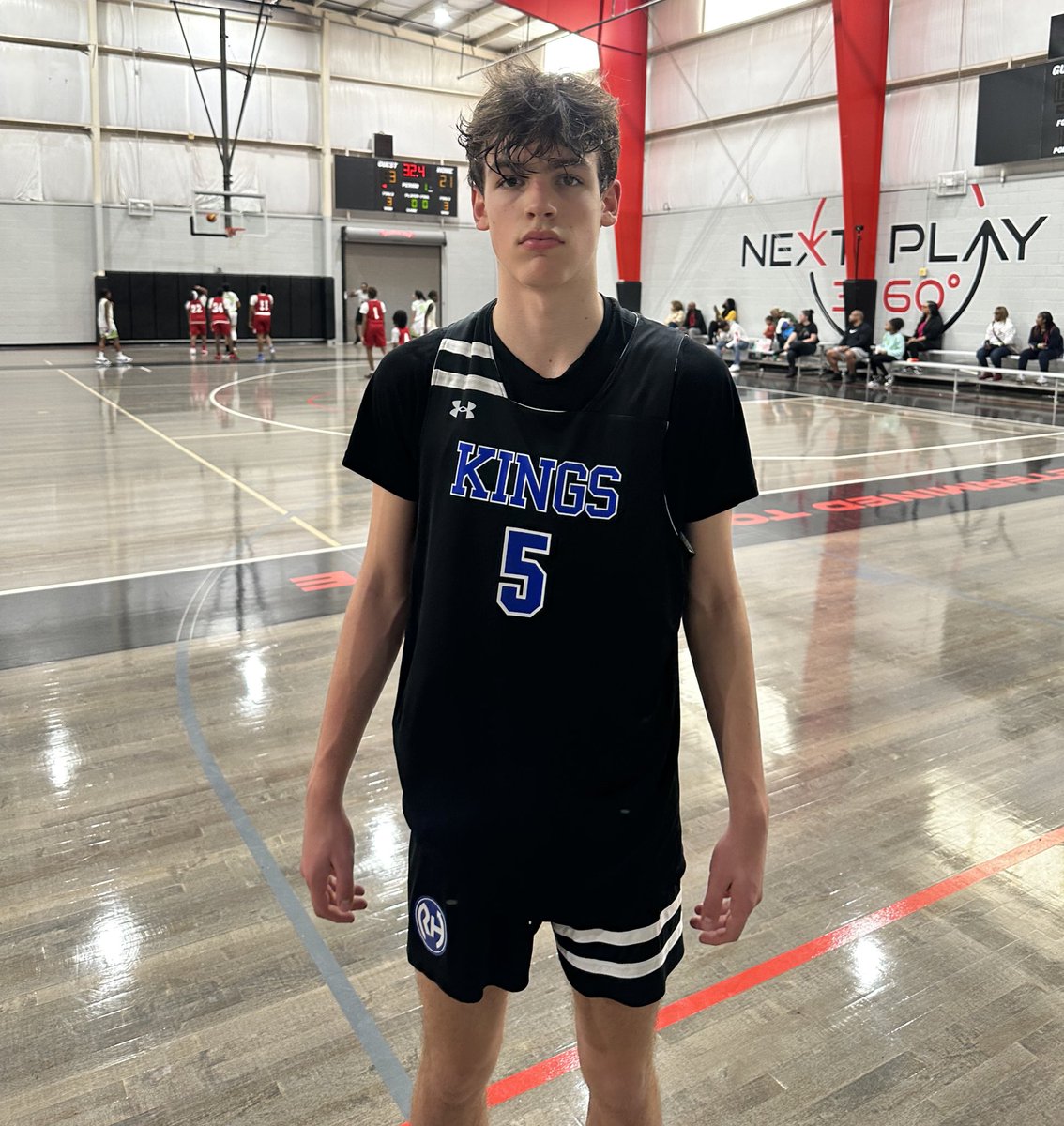 2026 F Jack Rinehart out of John’s Creek HS emerges as standout for Reach Higher Kings. Rinehart has great size at 6’6 and displayed the ability to create offense off the dribble with a nice skillset to match. He also showed he can play above the rim and can defend 1-5.