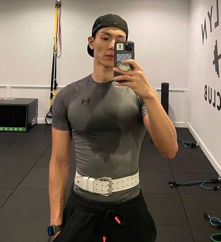 good morning from your workout partner (me).😅