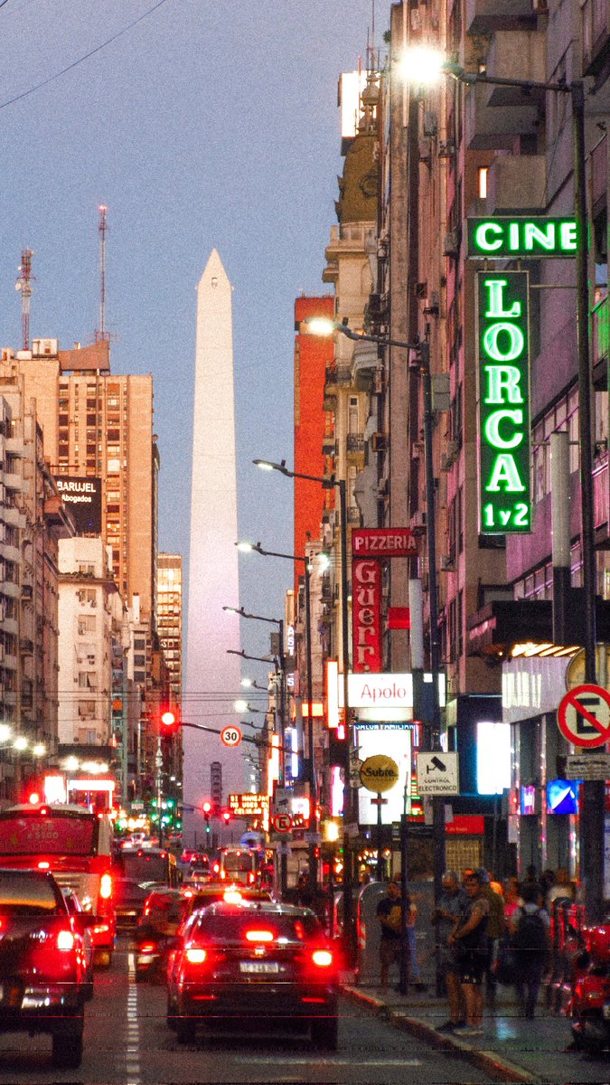 _AguusF's tweet photo. Fanática de la ciudad, el microcentro y el cine lorca https://t.co/s10wrMnWx3