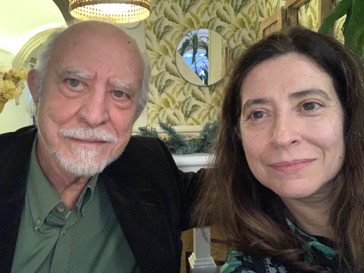 Hoy es el cumpleaños 🎂 de mi adorado padre ❤️🤗y maravilloso escritor ❤️🤗José María Merino . Cumple 83 años y ha escrito unos libros increíbles ❤️y sigue escribiendo ✍️. Es un hombre lleno de pasión literaria ❤️🤗❤️.