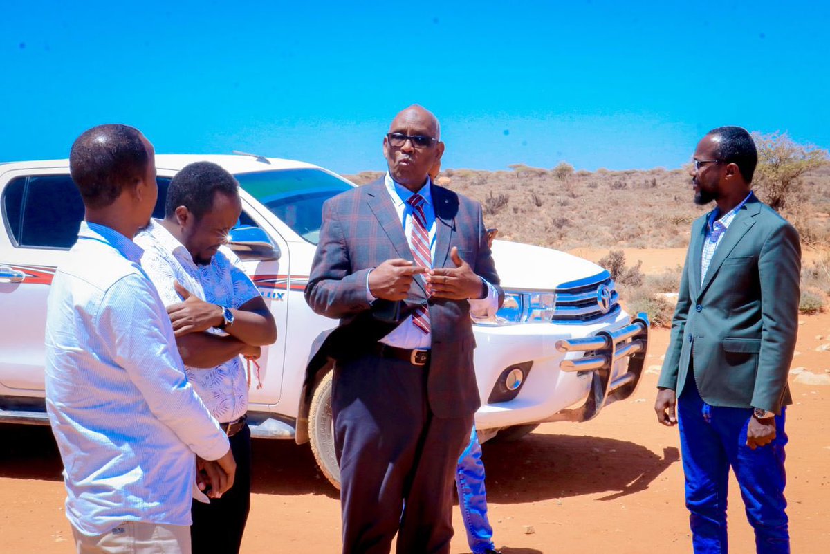 DegmadaCadaado's tweet photo. The Galmudug minister of commerce inspected the land planned for durable solutions in Adado district.
#Adado https://t.co/8Xtesz2LpU