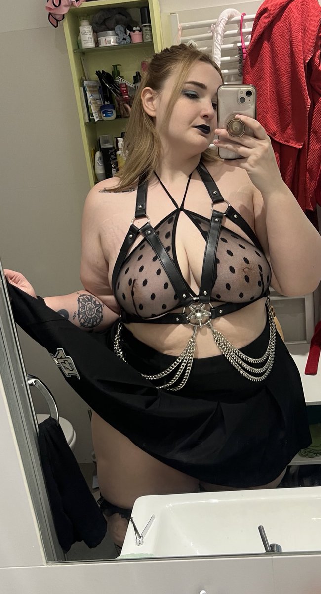 Content from nikkithikkbbw