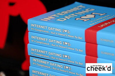 HelpEBooks's tweet image. An all-encompassing guide for those wanting to use social media to look for love in the digital age, Internet Dating 101: It’s Complicated But It Doesn’t Have to Be! is a humorous yet helpful book that navigates the ins and outs of social media  a.co/d/71WqEDW #Amazon
