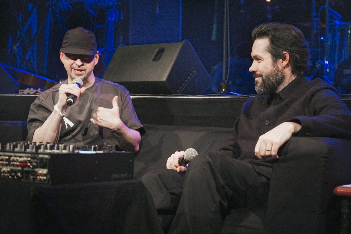 elevatefestival's tweet image. 📸 PIX
Photos Music Saturday, 02 March @ Orpheum Extra

Artist Talk with @kodenine and @ShawnReynaldo 
pix.elevate.at/gallery/2024%2…

#ElevateFestival
#Hyperdub