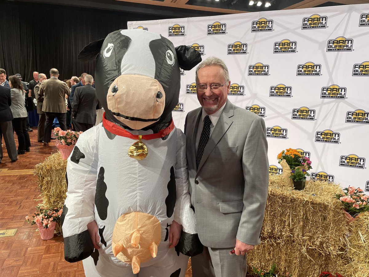 We’re udderly thrilled to be at the @NYFarmBureau Taste of NY Reception! There’s nothing better than celebrating all the delicious, diverse flavors NY farmers have to offer!