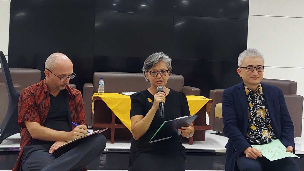 sochua_mu's tweet photo. #TransnationalRepression is a serious threat to #diaspora communities. Their awareness of legislation and advocacy skills is required to deter the regime from surveillance and persecution of dissidents abroad. In #Yogyakarta with #NonViolentPeaceforce. https://t.co/fOp80uCIQH