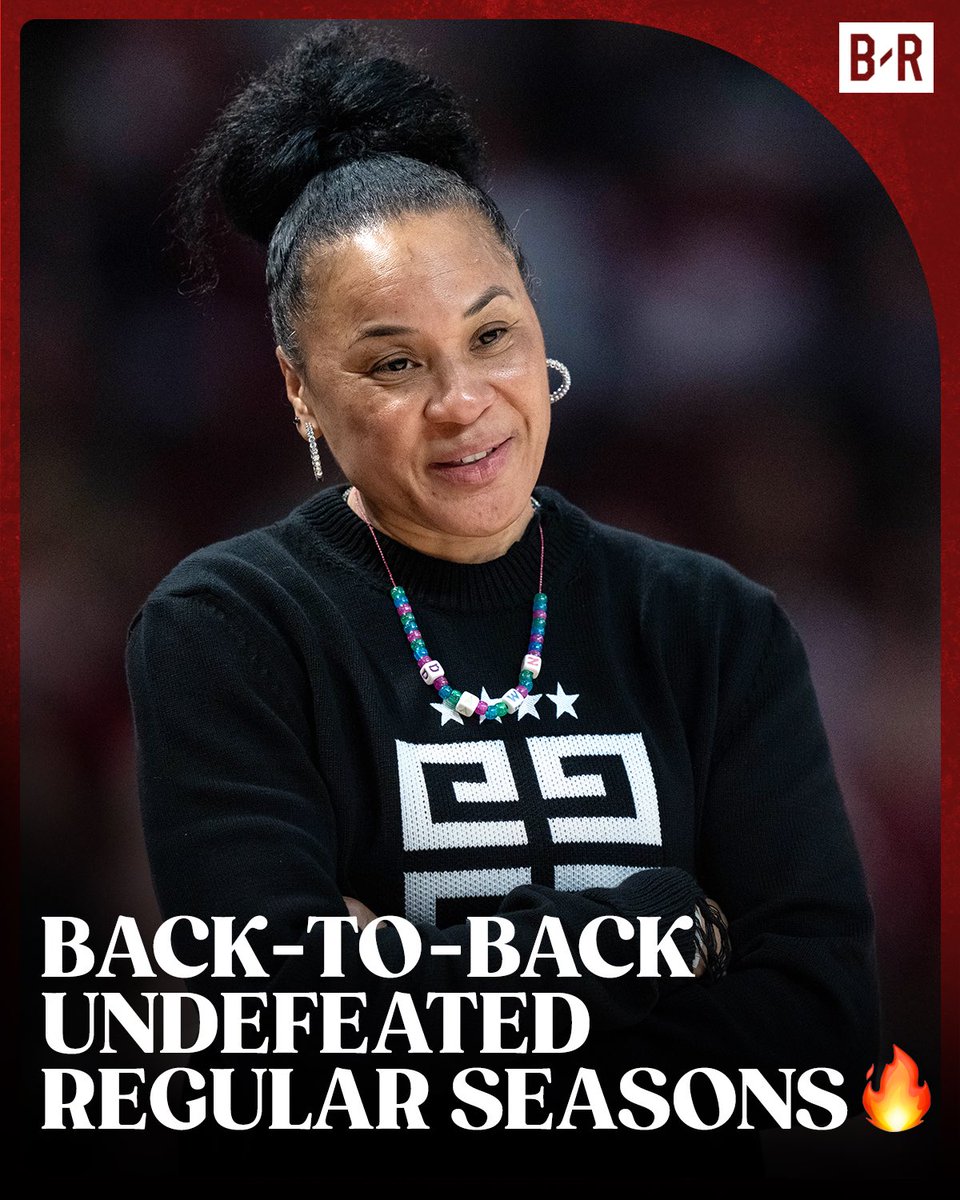 Dawn Staley's South Carolina team is the only squad this year (men's & women's) to finish undefeated in the regular season 👏 Building something special 🐐 #WHM