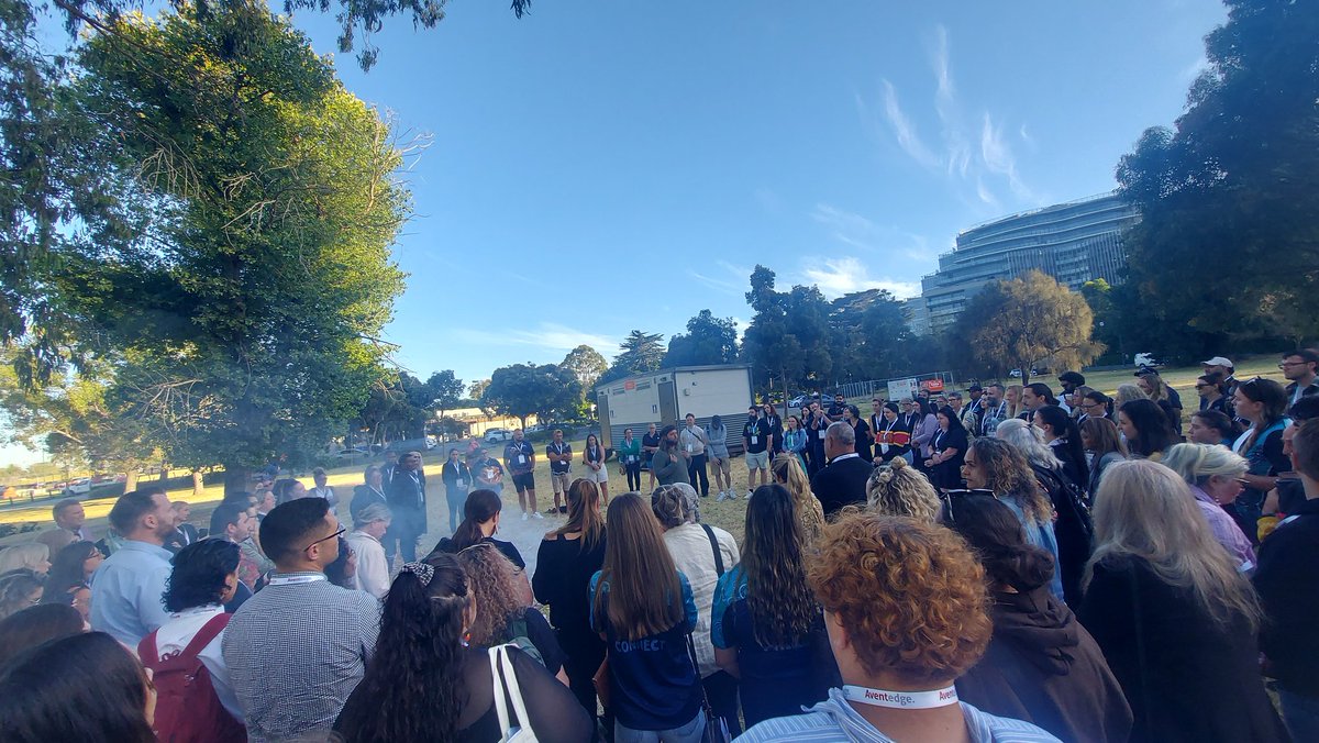 Tegs Louise tweet media