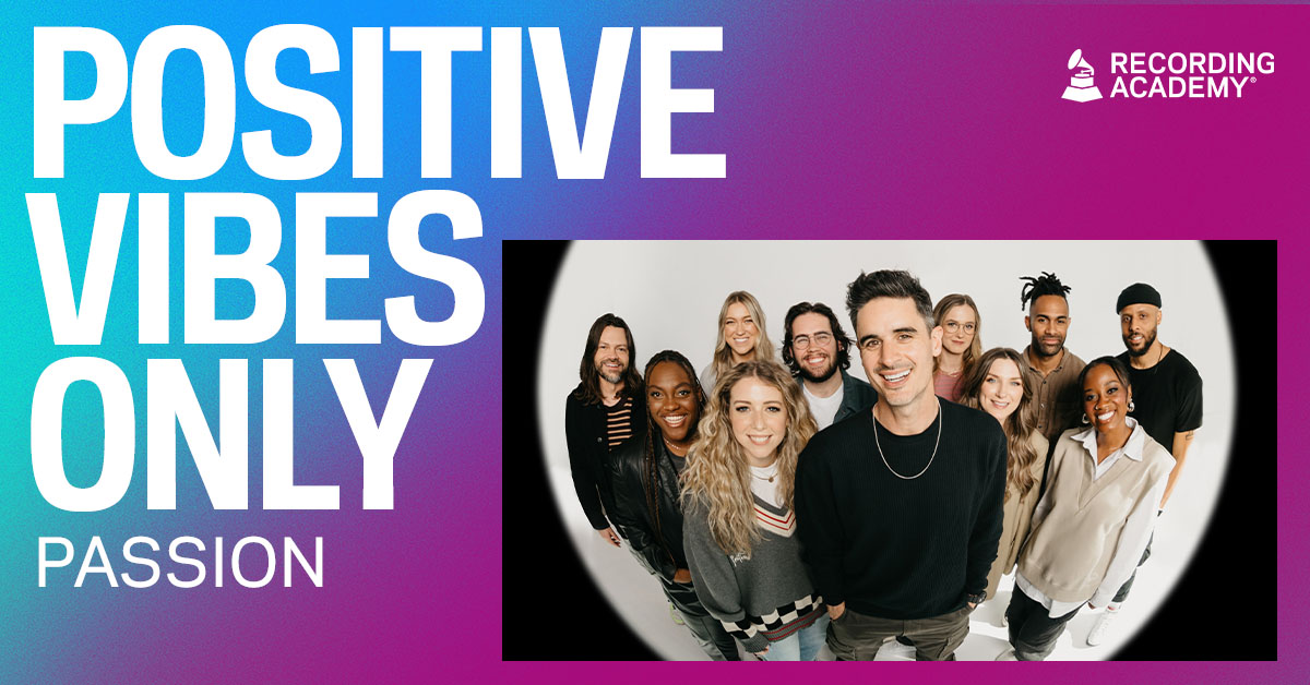 Watch this stunning, exclusive performance of Passion's song "He Who Is To Come" for Recording Academy's #PositiveVibesOnly 

youtube.com/watch?v=_L5aKN…