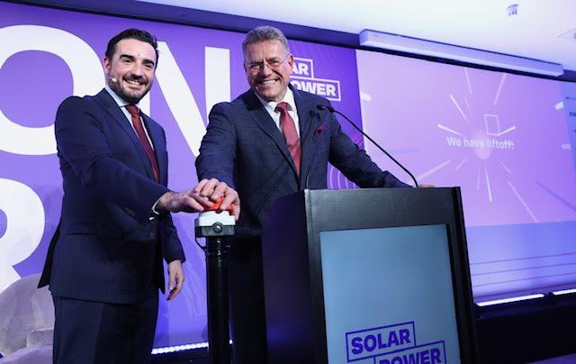 MarosSefcovic's tweet photo. Solar is the fastest-growing source of electricity in Europe. To help keep our momentum, we must ☀️ensure a level playing field ☀️accelerate the roll-out of solar across the EU ☀️strengthen the domestic value chain. The @EU_Commission's ready to help.
#EUSolarCEOForum #SolarWeek https://t.co/wEPNuQgYZY